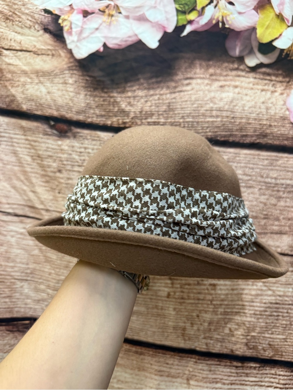 Brown Felt Cloche Hat W/ Patterned Band